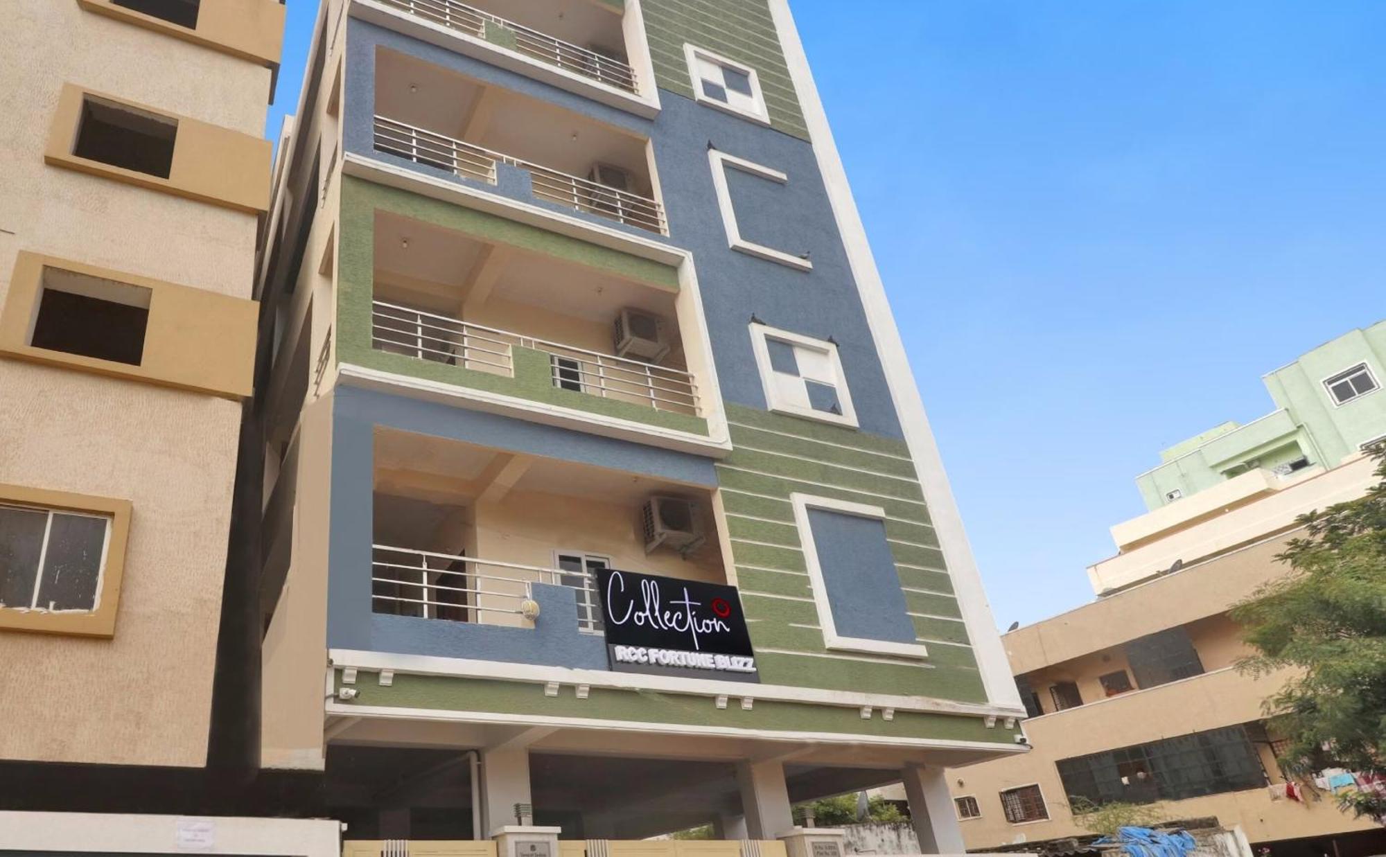Super Townhouse Rcc Blizz Hotel Kondapur  Ngoại thất bức ảnh