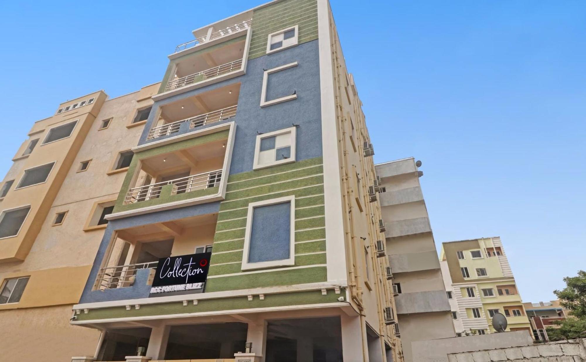 Super Townhouse Rcc Blizz Hotel Kondapur  Ngoại thất bức ảnh